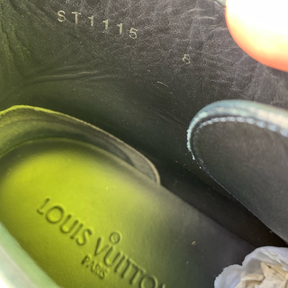 Authentic Louis Vuitton Epi Leather Sneaker - Picture 6 of 8